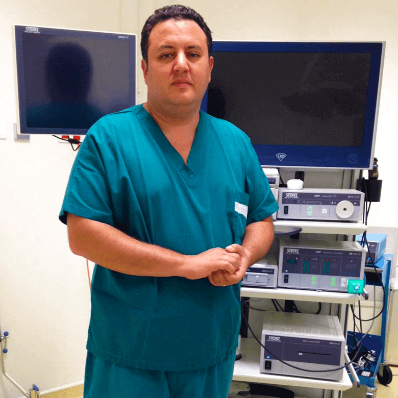 https://www.tunisie-chirurgie-esthetique.org/wp-content/uploads/2021/10/dr-ayadi-sofiene-chirurgie-obesite-tunisie.png